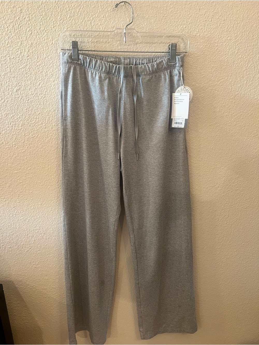 Vuori Pale Grey Heather Modern Sweatpant -SHORT